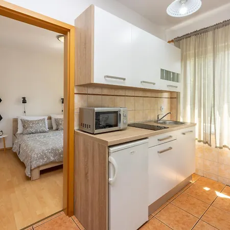 Apartments Claudia Crikvenica Exterior photo
